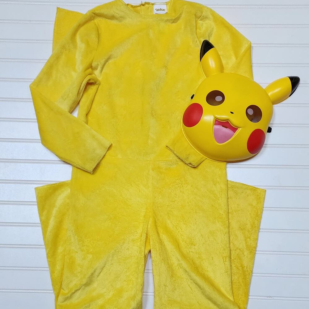 Pokémon Pikachu Kids Costume Size M (7-8) Yellow